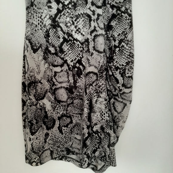 BCBG MaxAzria Mini Dress With Snakeskin Print - Picture 5 of 10